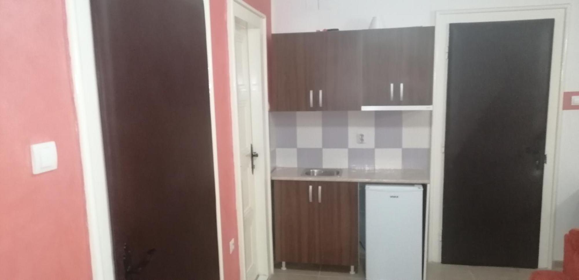 Exit Labirint Centar Hostel Novi Sad Ngoại thất bức ảnh
